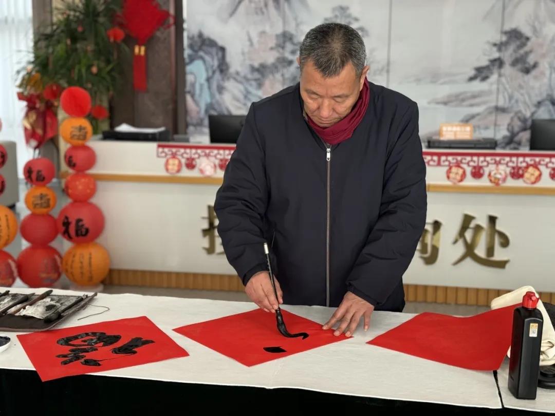 “书画敬老，贺岁迎春” 书画名家走进丰县润城护理养老院送“福”气