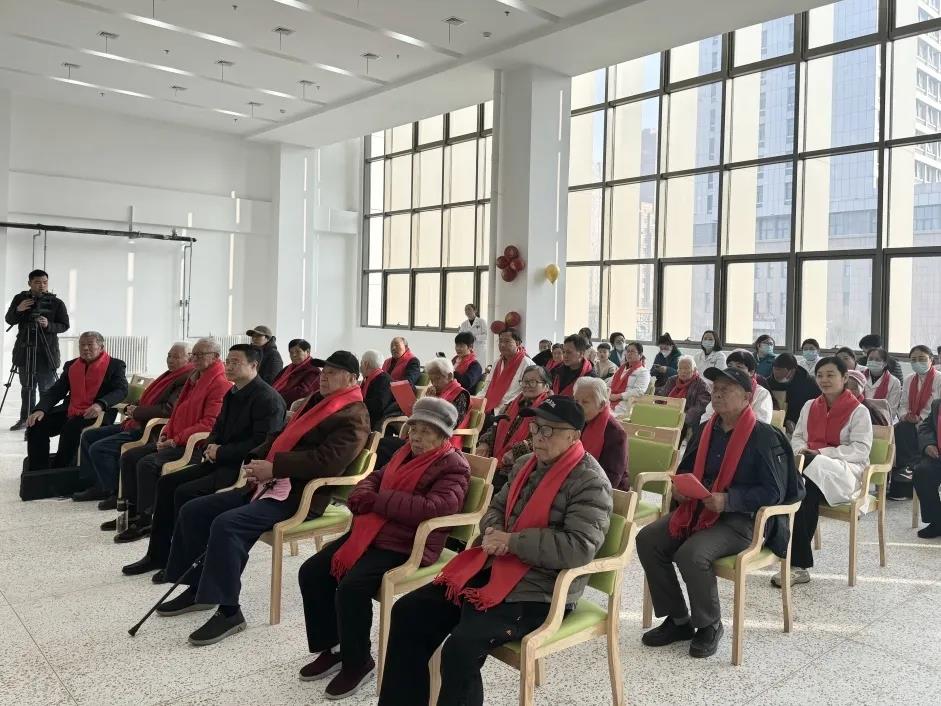 金蛇贺岁 福启新年 | 润城护理养老院举办迎新年文艺活动