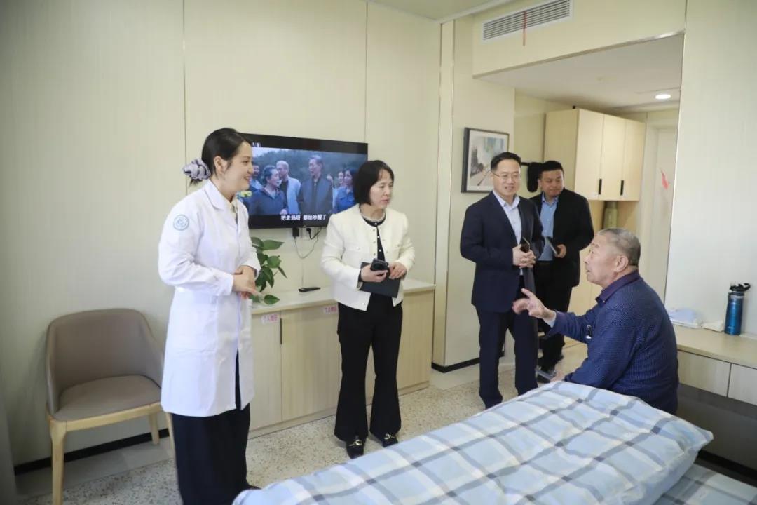 沭阳医院一行莅临我院润城护理养老院参观交流