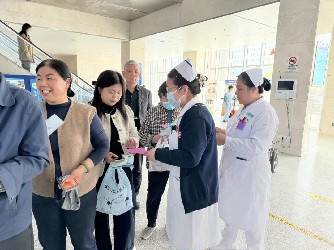 我院开展全国肿瘤防治宣传周公益活动