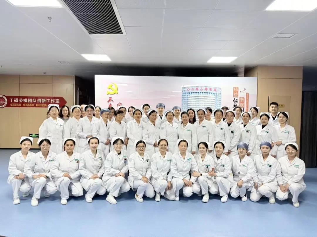 以心筑桥 与光同行｜我院5.12护士节暖心茶话会，温柔治愈一路守护