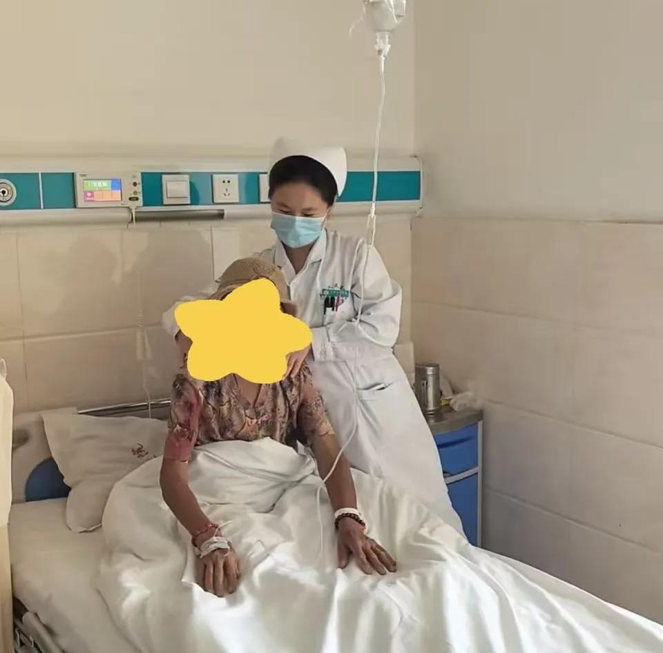 【温情护理】暖心守护高龄抗癌患者康复路